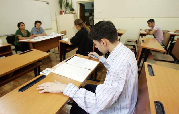 Simularea examenului de Bacalaureat începe cu proba scrisă de Limba și literatura română