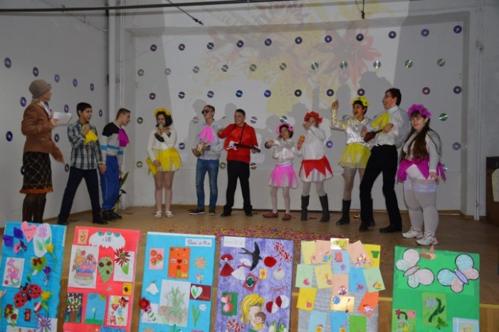 Spectacol la Centrul Școlar pentru Educație Incluzivă Satu Mare