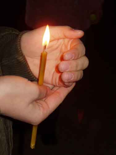 Sfânta Lumină de la Ierusalim va ajunge în Satu Mare sâmbătă seara