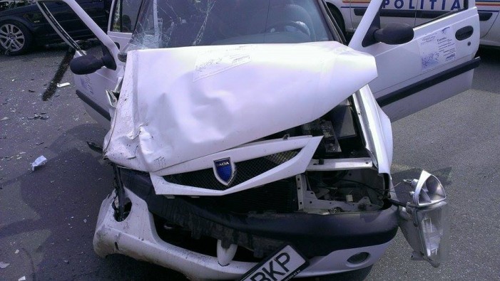 Accident grav la intersecția de la „Crinul” (Galerie foto)