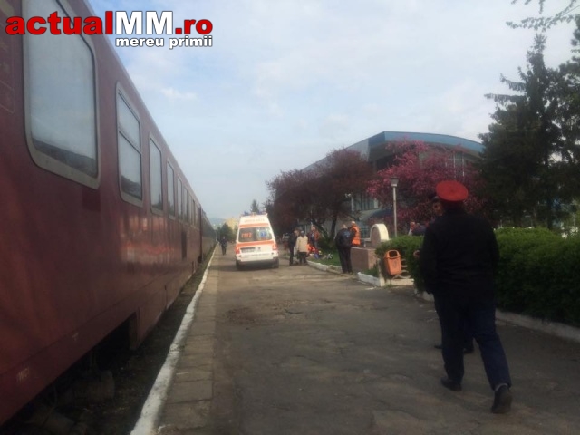 Unui bărbat i s-a făcut rău lângă trenul Baia Mare-Satu Mare