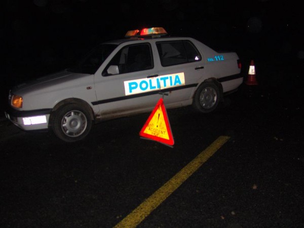 Băut la volan, a lovit o mașină parcată regulamentar