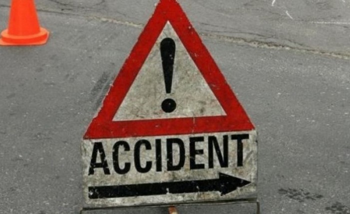 Adolescentă accidentată pe trecerea de pietoni
