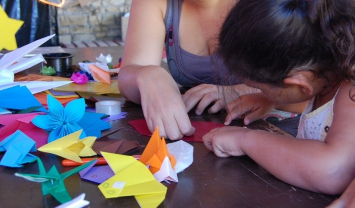 Ateliere de origami și cercuri de Limba engleză la Biblioteca Județeană Satu Mare Ateliere de origami și cercuri de Limba engleză la Biblioteca Județeană Satu Mare