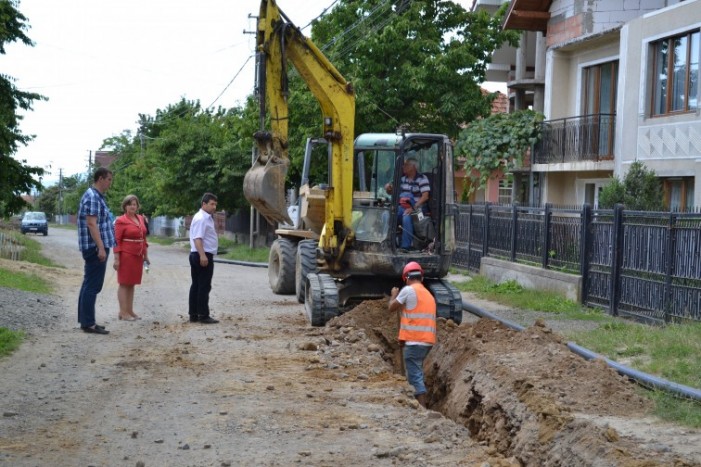 Negrești-Oaș: Se lucrează la rețelele de apă și canalizare și la uzina de apă