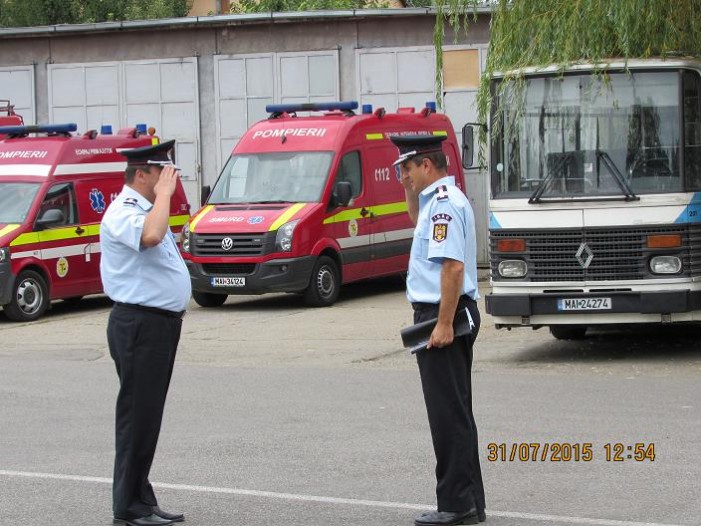 48 de pompieri au fost avansați în grad