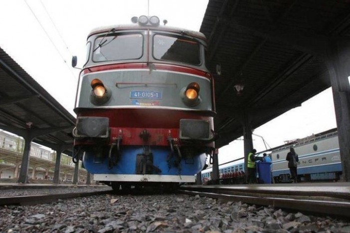 A murit în tren