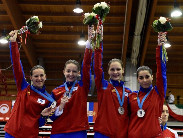 Spadă feminin: Echipa României, cu Simona Pop în lot, este ca și calificată la JO de la Rio