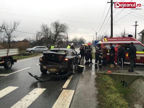 Un BMW condus de un sătmărean, implicat într-un accident în județul Cluj