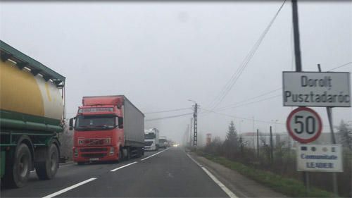 Cozi kilometrice la Vama Petea (video)