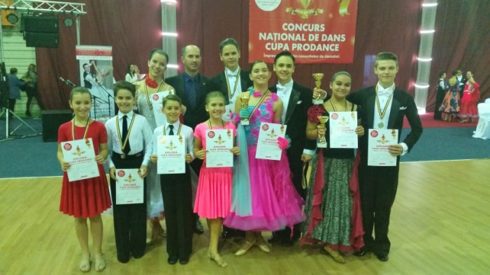 Nouă medalii pentru „Royal Dance Club” la Cupa „Prodance”