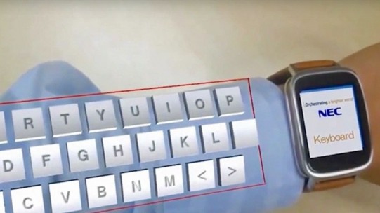 Vezi gadget-ul care îţi transformă mâna în tastatură virtuală