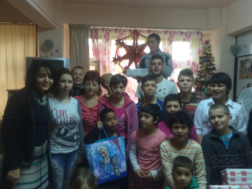 Cadouri pentru copiii de la Centrul „Sfântul Andrei” din Satu Mare