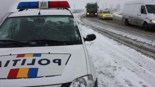 Două tinere, rănite într-un accident de circulație