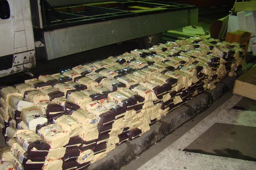 Peste 500 kg de cafea confiscată în vama Halmeu