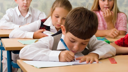 Vezi calendarul evaluărilor naționale la finalul claselor a II-a, a IV-a şi a VI-a