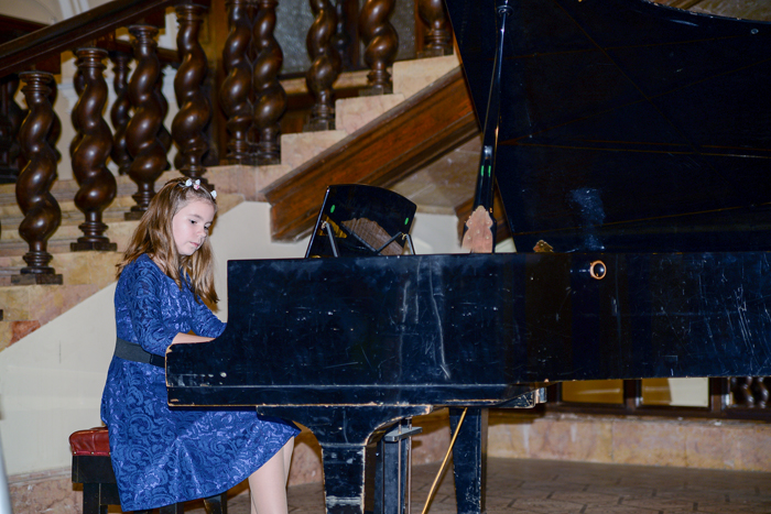 Recital de pian și voce la Castelul din Carei