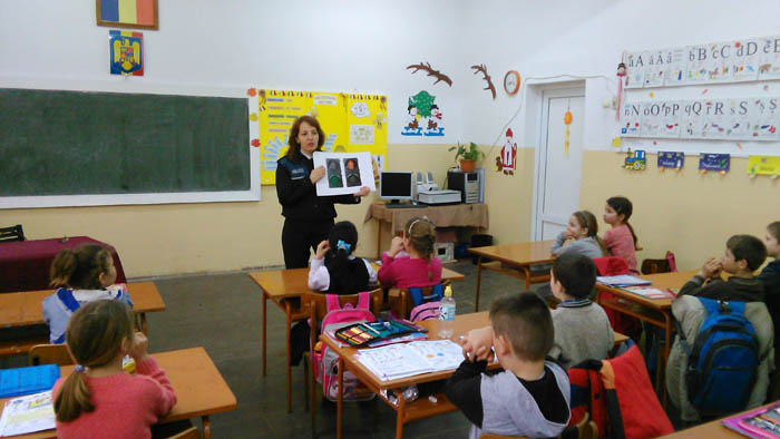 Primii absolvenți ai Școlii Siguranței „Tedi”