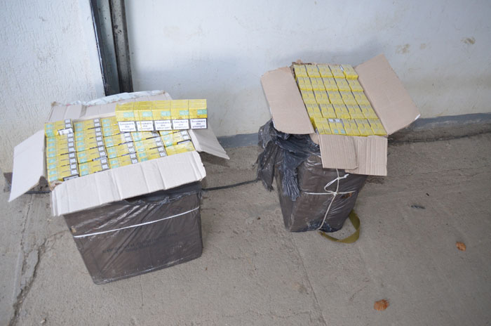 Țigări de contrabandă, confiscate de polițiștii de frontieră