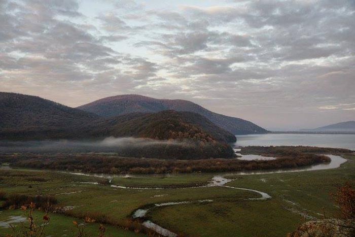 Imagini de poveste cu barajul din Călinești-Oaș (Foto)