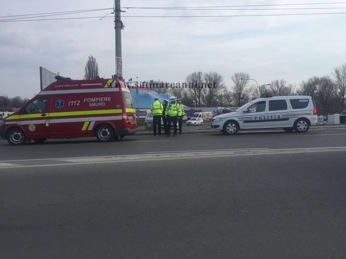 Biciclist accidentat pe Podul Decebal (Foto) Biciclist accidentat pe Podul Decebal (Foto)