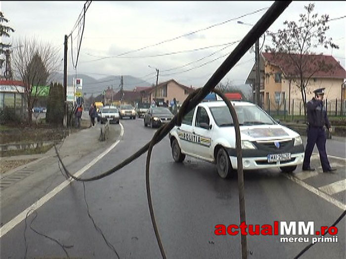 TIR cu numere de Satu Mare, avariat în Tăuții Măgherăuș (Foto&Video)