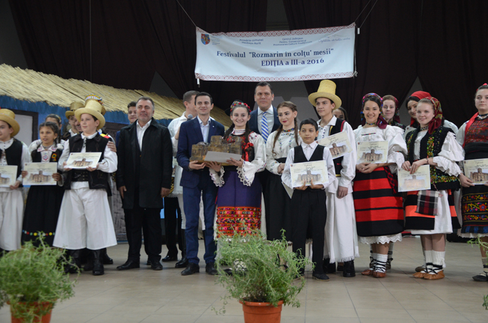 Vezi premianții concursului „Rozmarin în colţu’ mesii” (Foto)