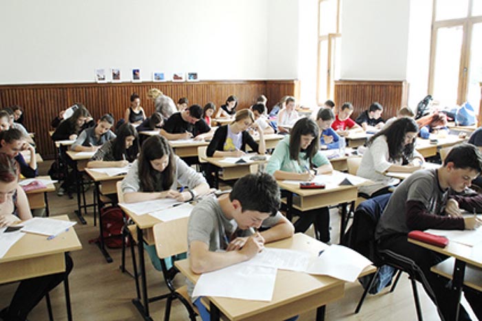 Simularea examenului de bacalaureat se desfăşoară în perioada 7-10 martie