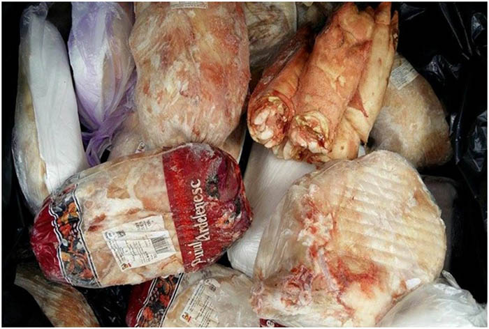 Carne expirată în magazinele din județul Satu Mare