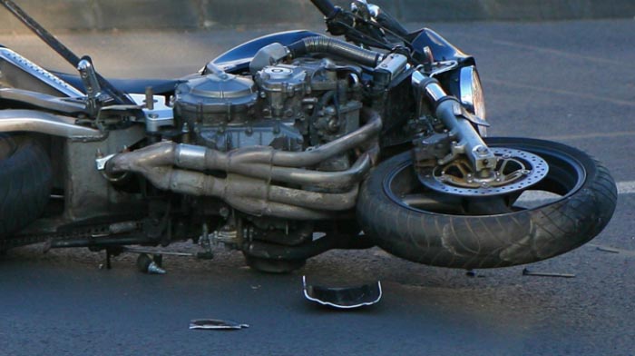 Motociclistă accidentată pe Drumul Careiului