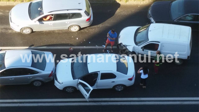 Accident lângă Billa (Foto&video)