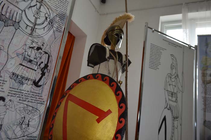 Incursiune în lumea războinicilor antici. Expoziție inedită la Muzeul Județean (Galerie foto&video)