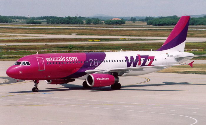 Alarmă cu bombă la bordul unui avion Wizz Air
