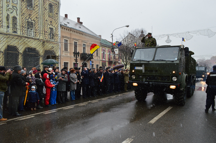 Paradă militară, în centrul municipiului Satu Mare (Foto&video)