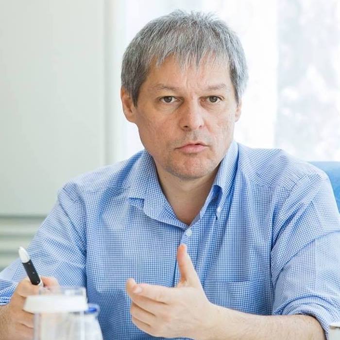 Klaus Iohannis: „Am decis să desemnez pentru poziția de candidat de premier pe Dacian Cioloș”