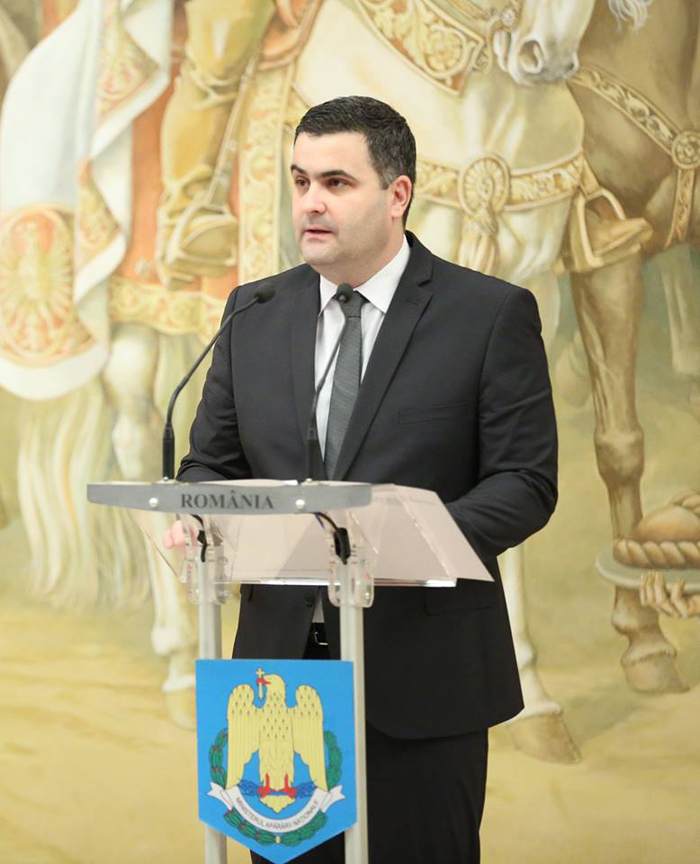 MApN: Gabriel Leș a preluat mandatul de la fostul ministru, Mihnea Motoc (Video)