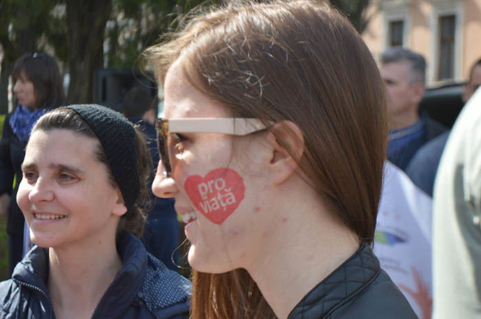 Sute de sătmăreni au mărșăluit pe străzile orașului. Vezi de ce au ieșit în stradă (Galerie foto&video)