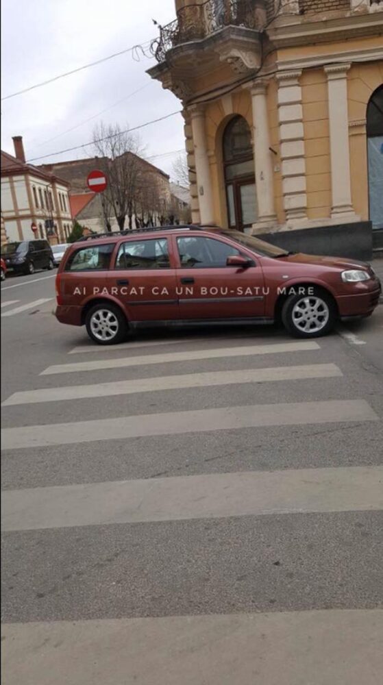 Poftim, dă-i notă ! Parcare direct pe zebră (Foto)