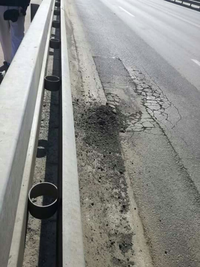 Se macină asfaltul pe Podul Golescu ! (Galerie foto)