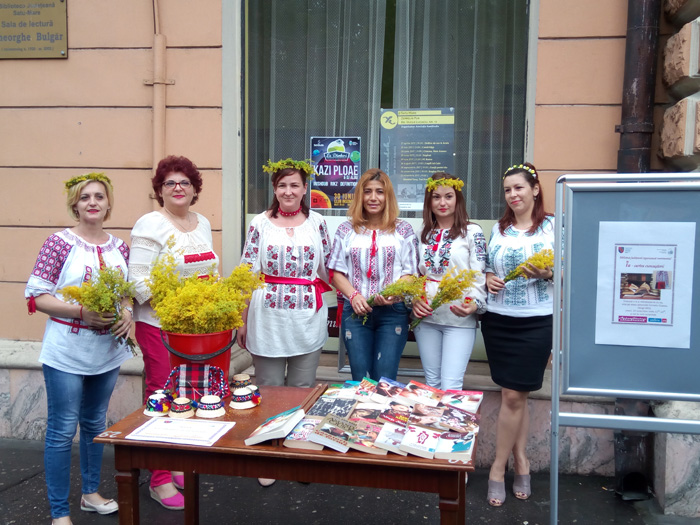 Acțiune inedită în fața Bibliotecii Județene. Vezi detalii (Foto&video)
