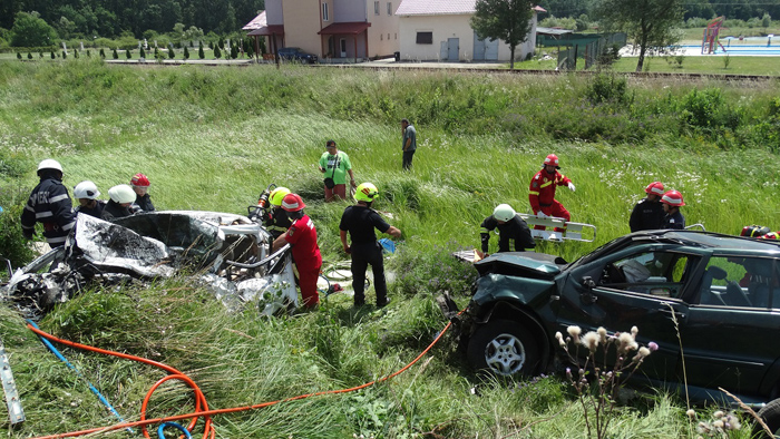 Ce spun ambulanțierii despre accidentul cu patru morți din Livada