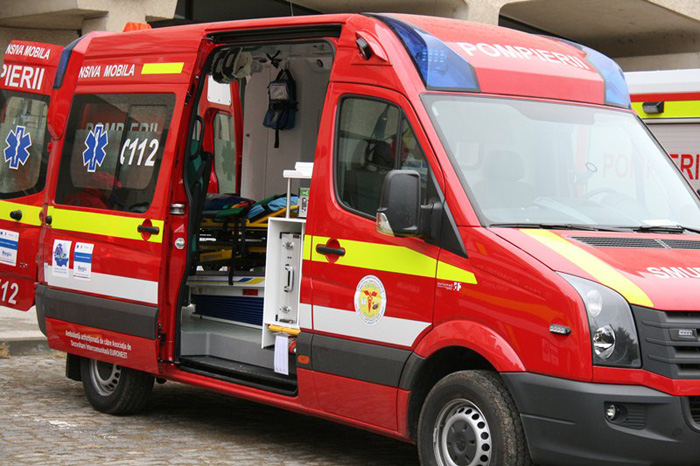 Ambulanță SMURD din Satu Mare, implicată într-un accident