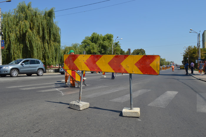 Circulația a fost închisă parțial pe Podul Decebal (Foto&video)