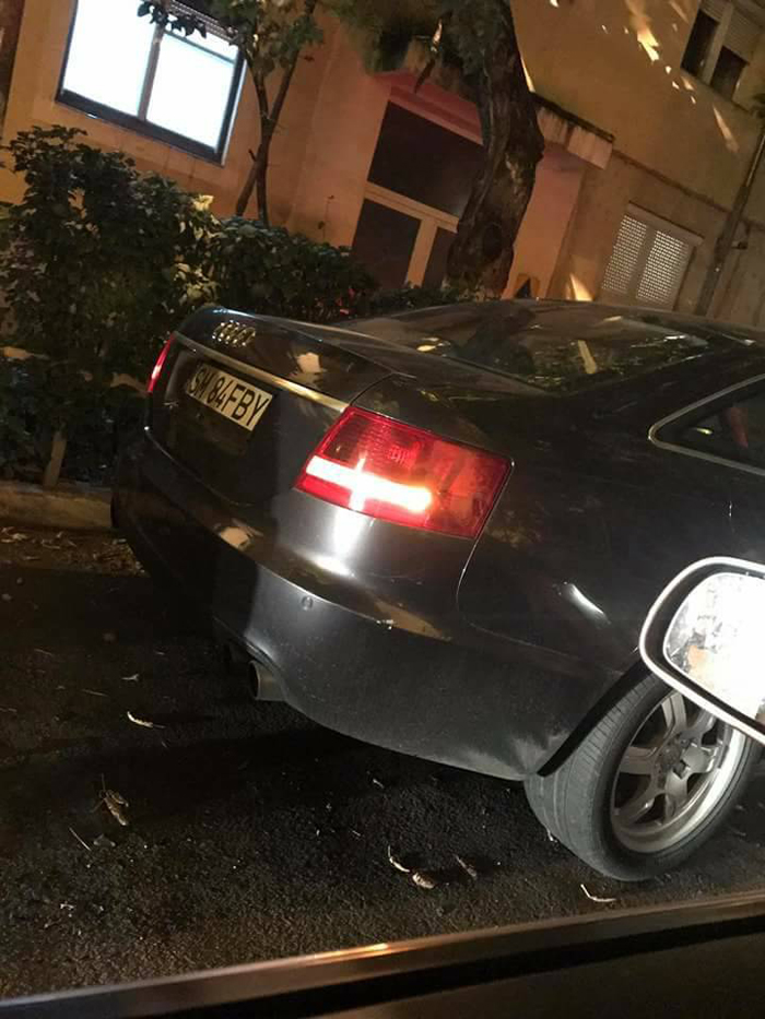 Mașină lovită într-o parcare. Șoferul vinovat, căutat pe Facebook (Foto)