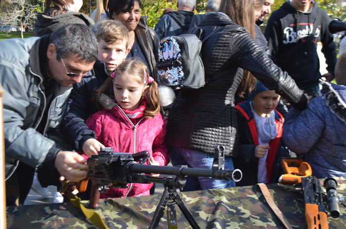 Expoziție de tehnică militară la Carei (Galerie foto) Expoziție de tehnică militară la Carei (Galerie foto)