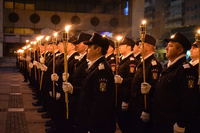 Manifestare impresionantă. Sute de torțe în centrul Sătmarului (foto)