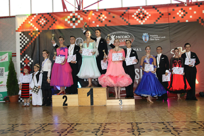Șase medalii pentru „Royal Dance” la „Cupa Maramureșului”