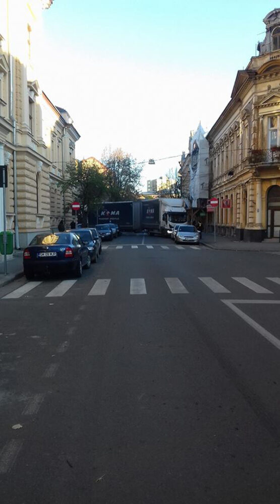 Încă un TIR-ist rătăcit pe străzile din Sătmar (Foto)
