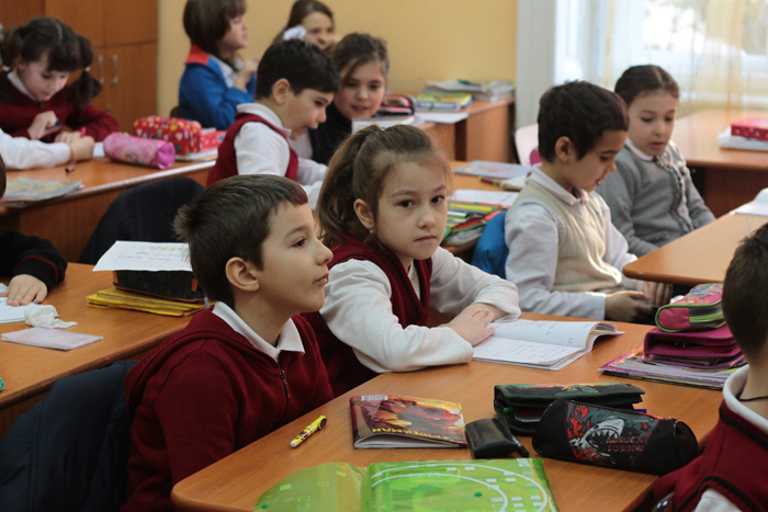Școli din Satu Mare, partenere în cel mai mare proiect educațional de caritate și voluntariat