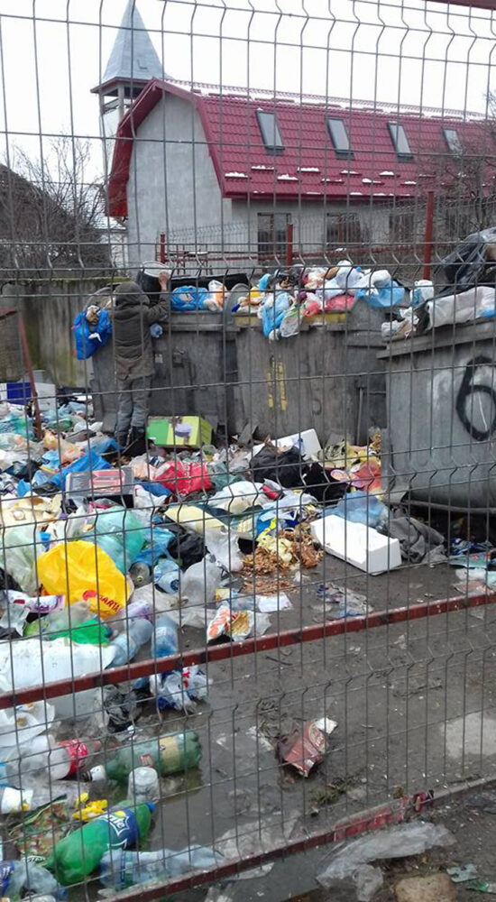 Imagini de lumea a treia dintr-un oraș din județ (Fotogalerie)